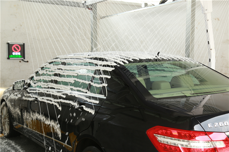 Touchless car wash machine